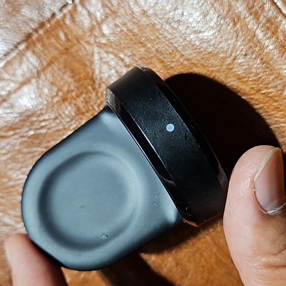 Original Samsung watch charger - Picture 1 of 3